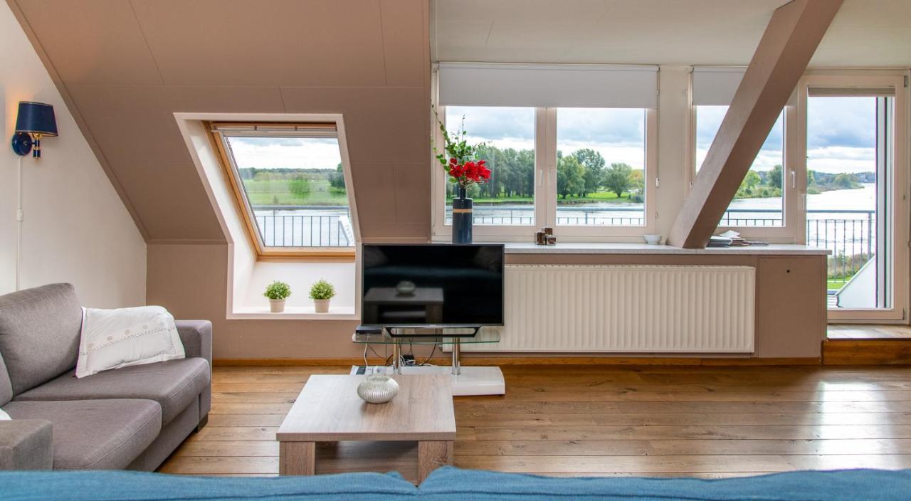 Vakantie Aan De Maas Broekhuizen  Exterior foto
